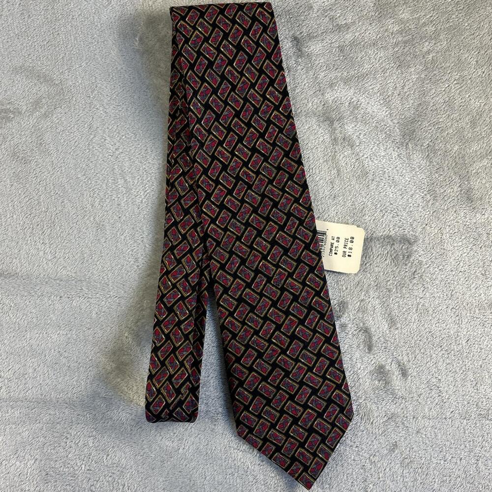 Deadstock Sterling Hunt Red/Black/Gold Geometric Patterned NeckTie